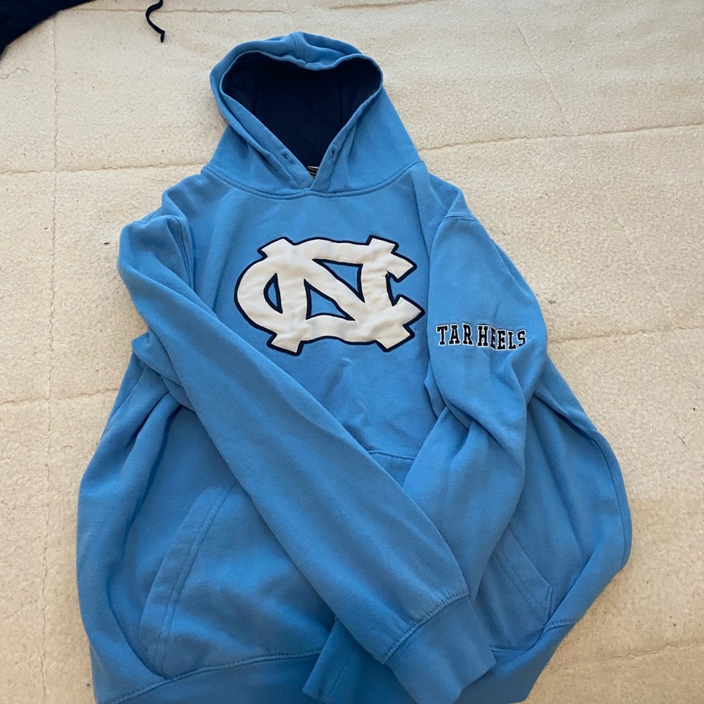 UNC hoodie, medium.